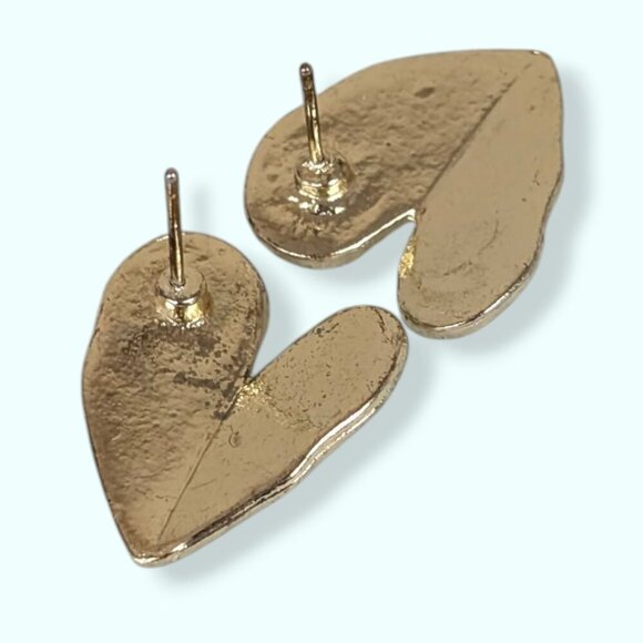 (2/$20) White Enamel Heart Stud Earrings - Picture 4 of 5